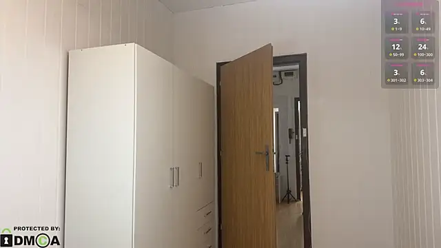 wannaseeyoursmile online show from March 18, 7:19 am