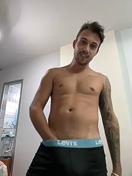 Snapshot of carvalhofelipe chatting on January 23, 10:22 pm carvalhofelipe online show from January 23, 10:22 pm