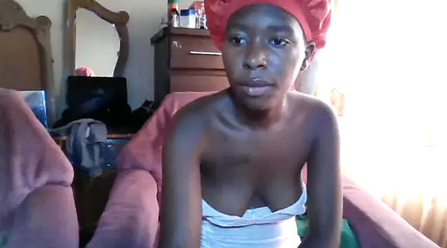 Snapshot of Hotdaily04 chatting on February 2, 7:09 am Hotdaily04 online show from February 2, 7:09 am