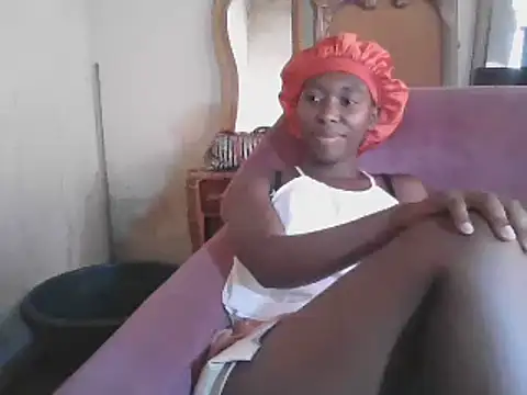 Snapshot of Hotdaily04 chatting on February 7, 12:50 pm Hotdaily04 online show from February 7, 12:50 pm