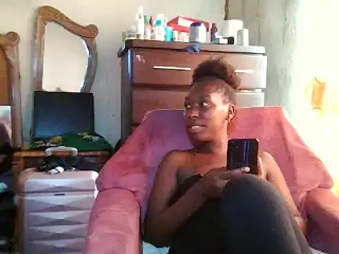 Snapshot of Hotdaily04 chatting on March 11, 9:24 am Hotdaily04 online show from March 11, 9:24 am