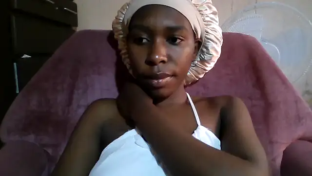 Snapshot of Hotdaily04 chatting on September 14, 5:50 am Hotdaily04 online show from September 14, 5:50 am