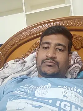 Snapshot of honeyrose765 chatting on February 9, 9:35 am honeyrose765 online show from February 9, 9:35 am