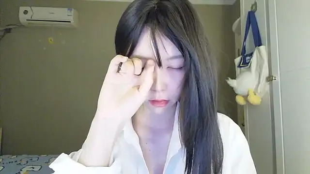 Snapshot of Ciri-CC chatting on March 29, 3:12 pm Ciri-CC online show from March 29, 3:12 pm