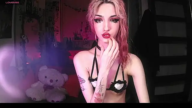 Ink  pleasure online show from September 19, 11:27 pm