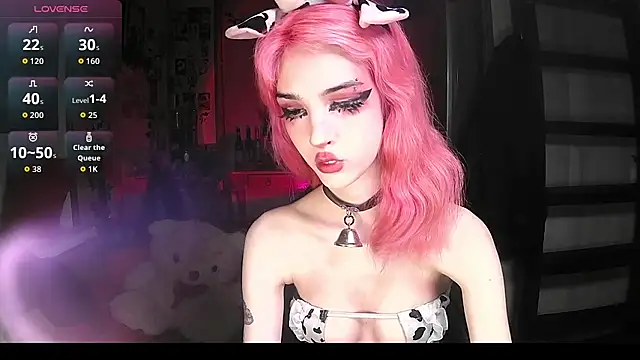 Ink  pleasure online show from October 11, 11:58 pm