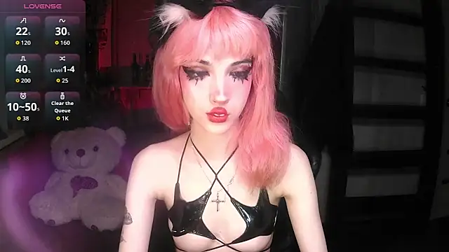 Ink  pleasure online show from October 31, 11:39 pm