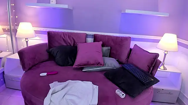 Emma Walkerr  online show from February 14, 1:02 am