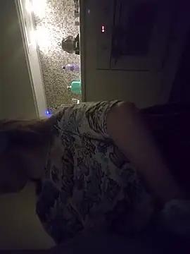 LesyaOxi online show from November 24, 9:36 pm