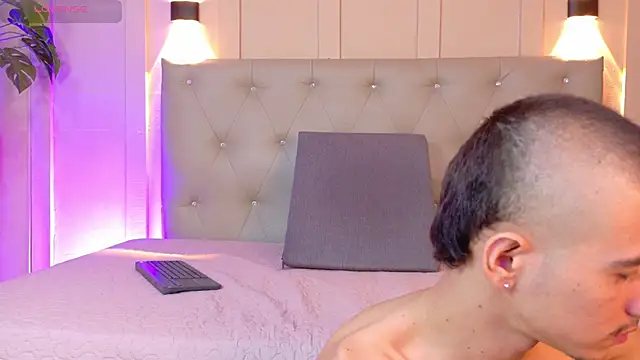 cristal antoni online show from November 29, 8:17 am