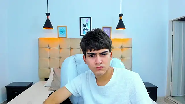 Tommy18   online show from March 23, 6:58 am