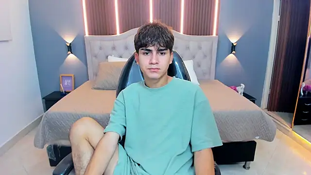 Tommy18   online show from November 25, 3:28 am