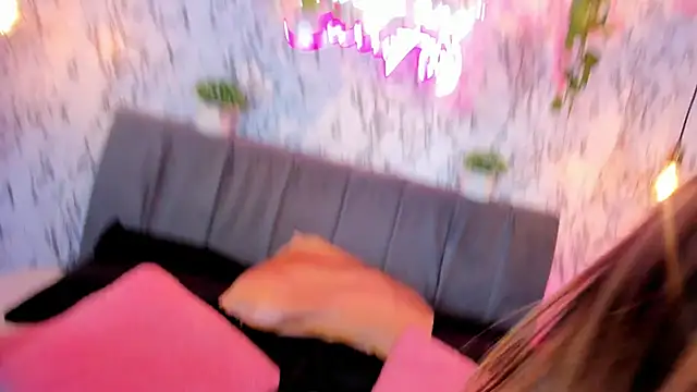 Bonny and carrot online show from February 18, 6:59 pm