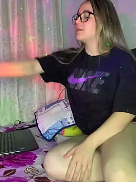 LunaShine  online show from February 13, 11:26 pm