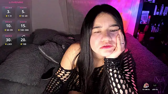 Snapshot of lilihot_ chatting on May 17, 5:27 am lilihot online show from May 17, 5:27 am