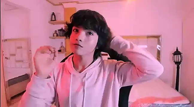 Snapshot of AllanYong18 chatting on January 17, 12:31 am AllanYong18 online show from January 17, 12:31 am