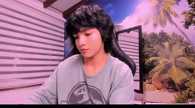 Snapshot of AllanYong18 chatting on January 29, 12:33 am AllanYong18 online show from January 29, 12:33 am