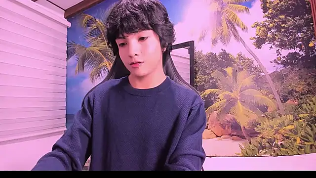 Snapshot of AllanYong18 chatting on February 5, 1:04 am AllanYong18 online show from February 5, 1:04 am