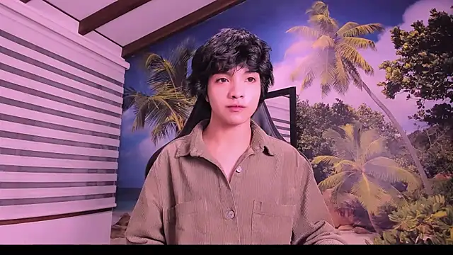 Snapshot of AllanYong18 chatting on February 13, 1:50 am AllanYong18 online show from February 13, 1:50 am