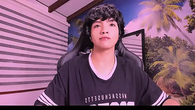 Snapshot of AllanYong18 chatting on February 17, 8:41 am AllanYong18 online show from February 17, 8:41 am