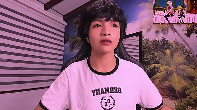 Snapshot of AllanYong18 chatting on February 20, 6:17 am AllanYong18 online show from February 20, 6:17 am