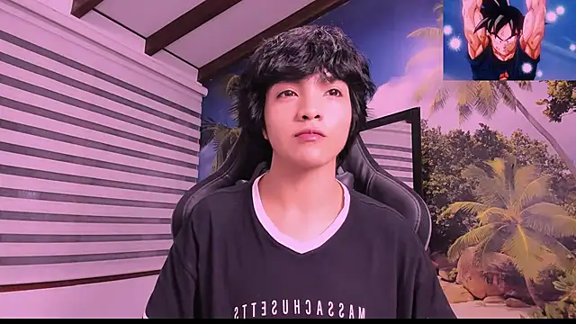 Snapshot of AllanYong18 chatting on February 21, 3:45 am AllanYong18 online show from February 21, 3:45 am