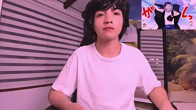 Snapshot of AllanYong18 chatting on February 25, 8:47 am AllanYong18 online show from February 25, 8:47 am