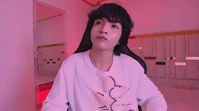 Snapshot of AllanYong18 chatting on March 14, 9:24 am AllanYong18 online show from March 14, 9:24 am