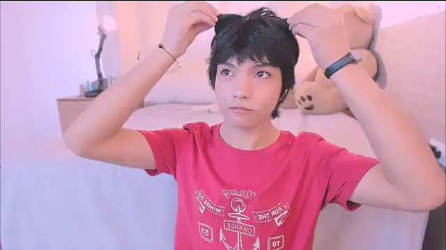 Snapshot of AllanYong18 chatting on September 21, 3:24 pm AllanYong18 online show from September 21, 3:24 pm