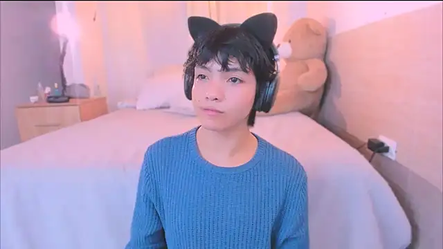 Snapshot of AllanYong18 chatting on September 22, 7:43 am AllanYong18 online show from September 22, 7:43 am