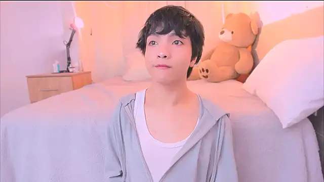 Snapshot of AllanYong18 chatting on October 28, 12:52 pm AllanYong18 online show from October 28, 12:52 pm