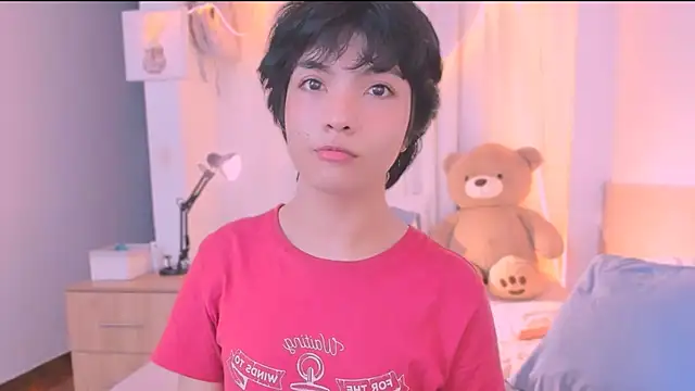 AllanYong18 online show from December 19, 11:06 am