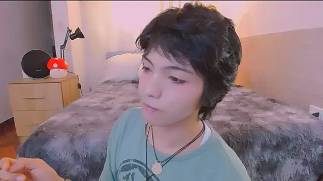 AllanYong18 online show from March 21, 6:51 am