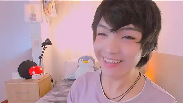 AllanYong18 online show from March 27, 1:22 pm