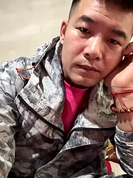 zxb757369 online show from October 5, 8:23 am