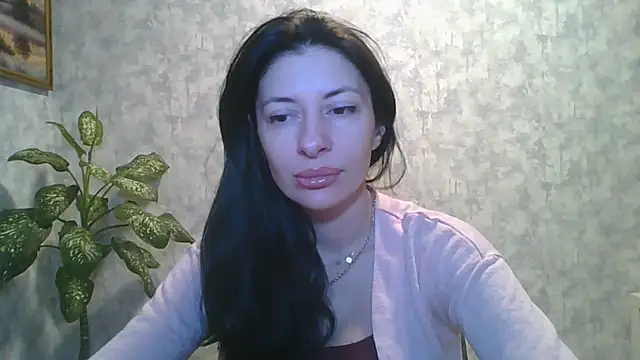Snapshot of LissaBlossom chatting on February 13, 4:19 am LissaBlossom online show from February 13, 4:19 am