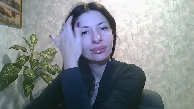 Snapshot of LissaBlossom chatting on February 15, 5:48 am LissaBlossom online show from February 15, 5:48 am