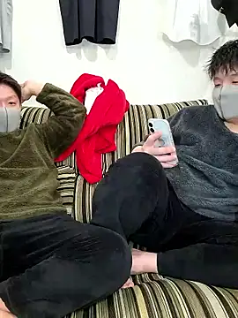 K0718 online show from March 15, 2:34 pm