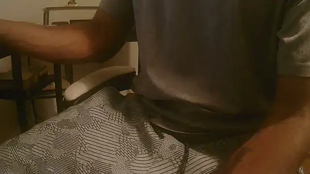 Snapshot of MrDaddyBbSnake chatting on May 30, 3:47 am MrDaddyBbSnake online show from May 30, 3:47 am