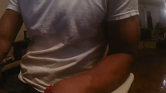 Snapshot of MrDaddyBbSnake chatting on June 7, 5:11 am MrDaddyBbSnake online show from June 7, 5:11 am