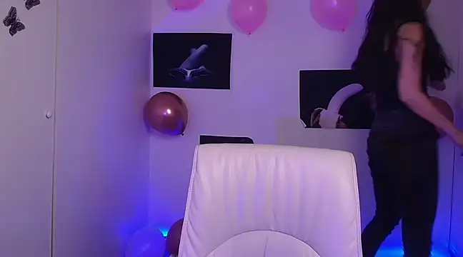 Amalia amor online show from February 18, 9:21 am