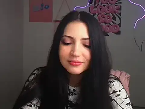 Snapshot of Amalia_amor chatting on March 11, 6:30 am Amalia amor online show from March 11, 6:30 am