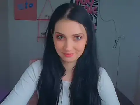Snapshot of Amalia_amor chatting on April 18, 7:58 pm Amalia amor online show from April 18, 7:58 pm