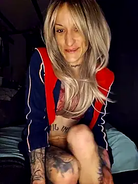 MissParadise40 online show from March 10, 10:55 pm