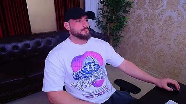 AdamJamesonn online show from April 9, 4:56 am