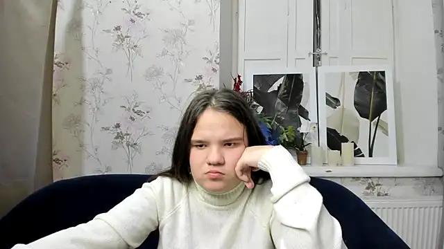 AdeleCruz online show from January 9, 3:55 pm