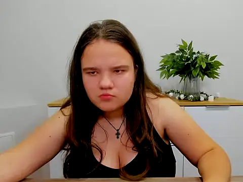 AdeleCruz online show from February 4, 11:27 am