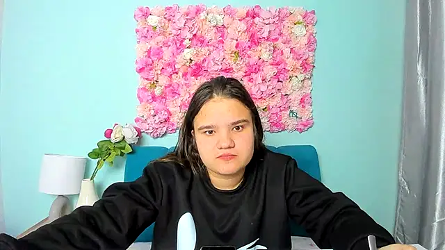 AdeleCruz online show from February 24, 4:26 pm