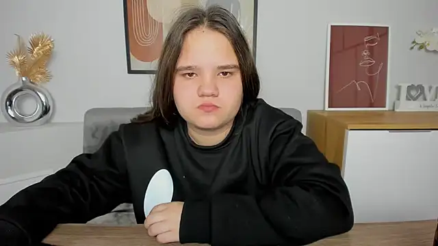 AdeleCruz online show from March 3, 4:24 pm