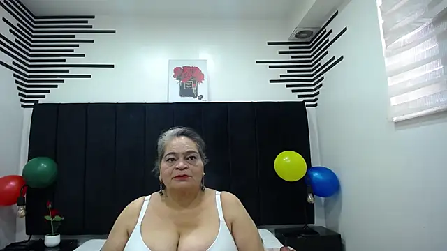 VickyBoobss online show from October 29, 12:40 pm